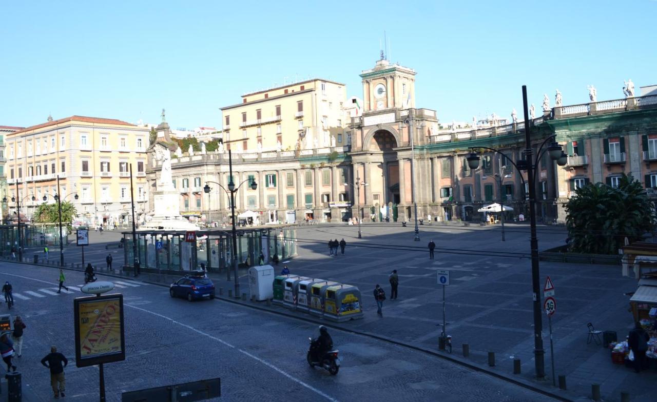 Questo Rinascimento Casa Brigitte Napoli Eksteriør bilde