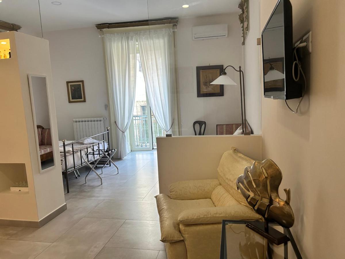 Questo Rinascimento Casa Brigitte Napoli Eksteriør bilde